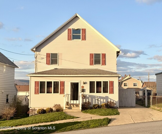 Primary Photo - 1304 St Ann St
