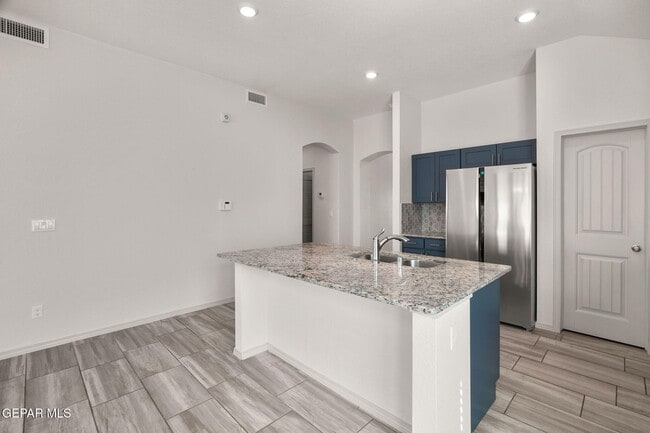 Building Photo - 13932 Sky Harbor Ave