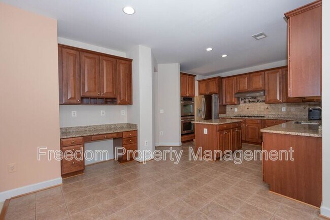 Building Photo - 10774 Monocacy Way