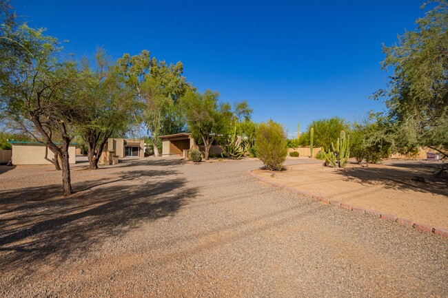 Building Photo - Cave Creek, AZ Rental Listing