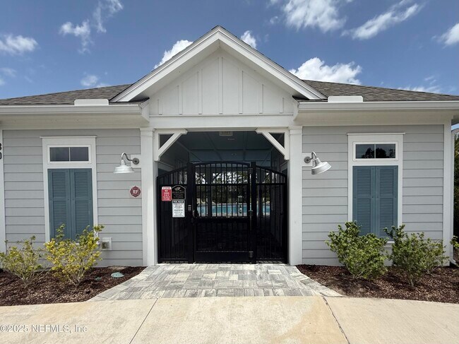 Building Photo - 183 Little Bear Run