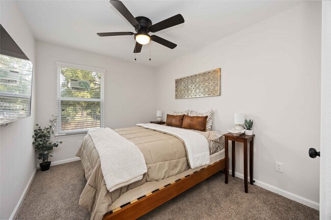 Building Photo - 5111 Firnat St