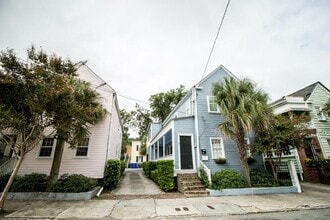 Building Photo - 7 1/2 Kracke Street - Apt D