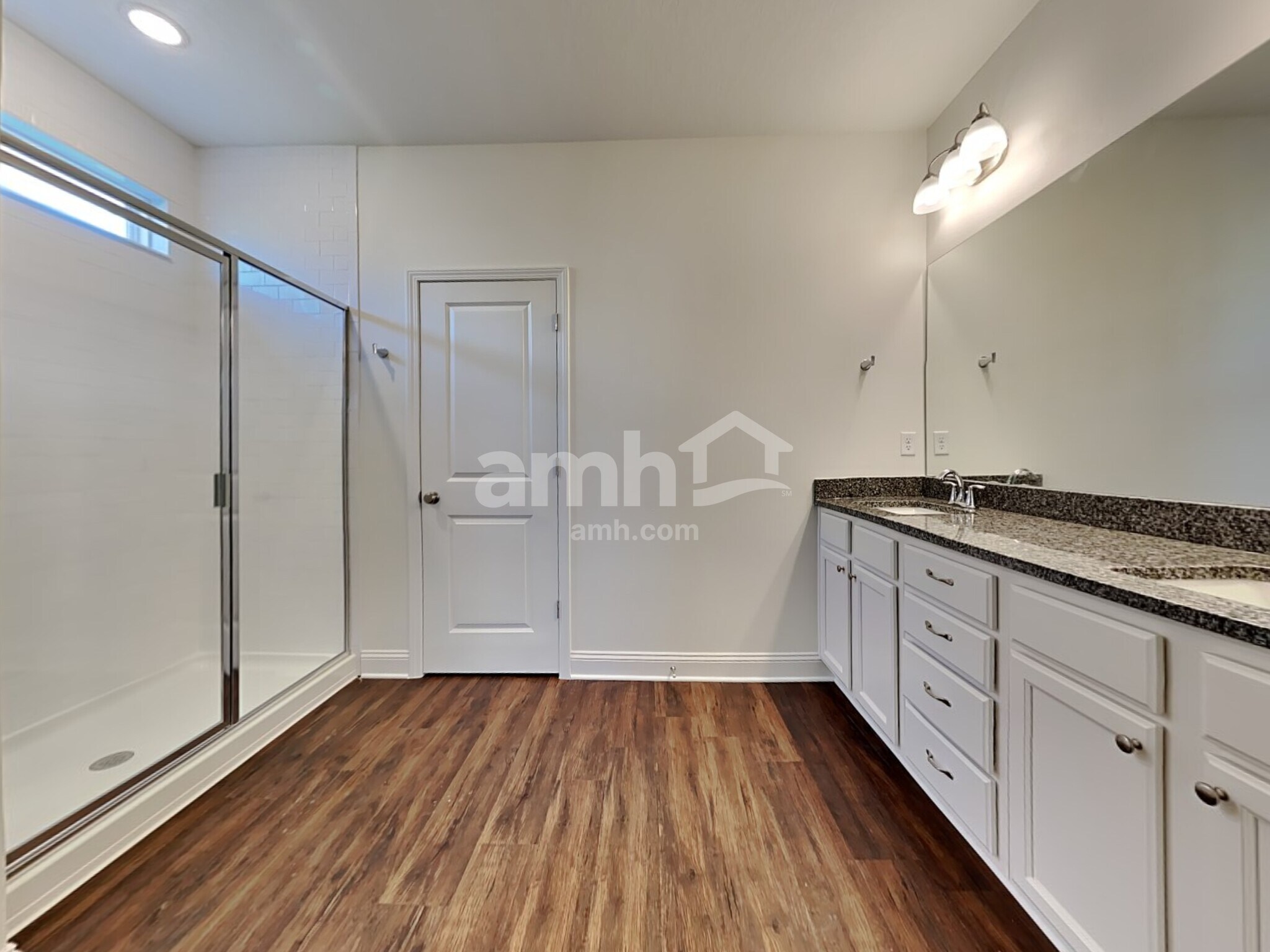 Building Photo - 380 Banyan Frst Dr