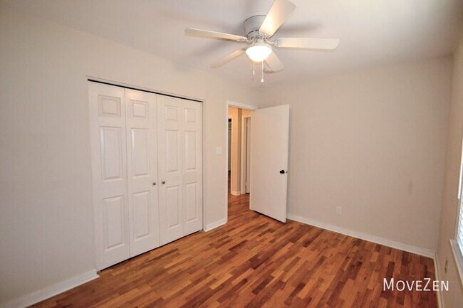 Building Photo - 23 Beauregard Dr