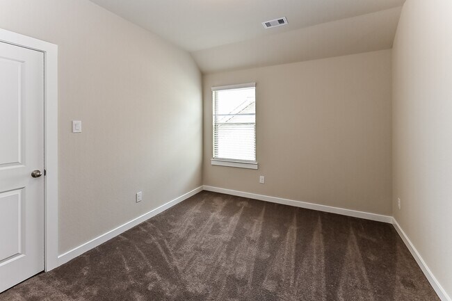 Building Photo - 12319 Summerbrook Dr