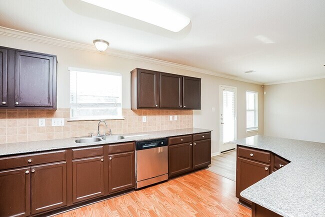 Building Photo - 18215 Rexine Ln