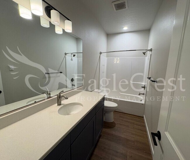 Building Photo - Herbert PL