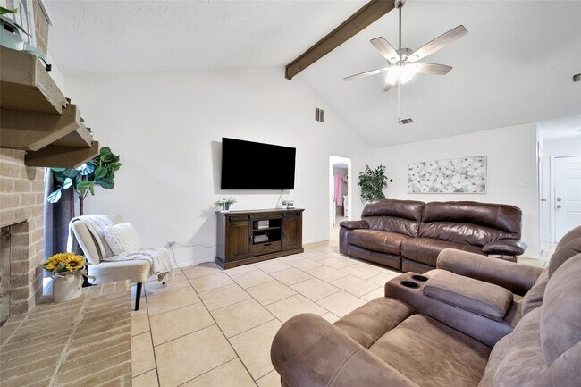 Building Photo - 31723 Ironwood Dr