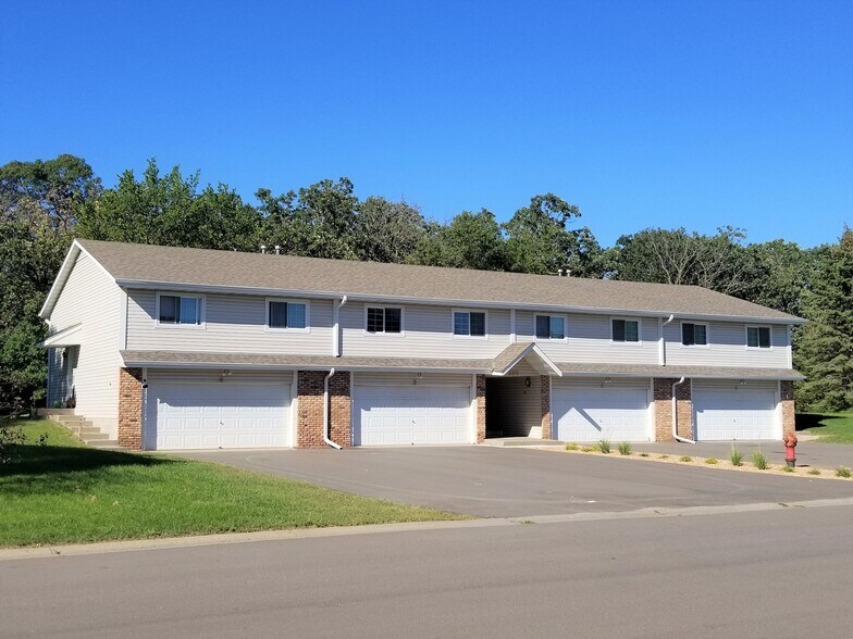 Building Photo - 220 Leighton Dr