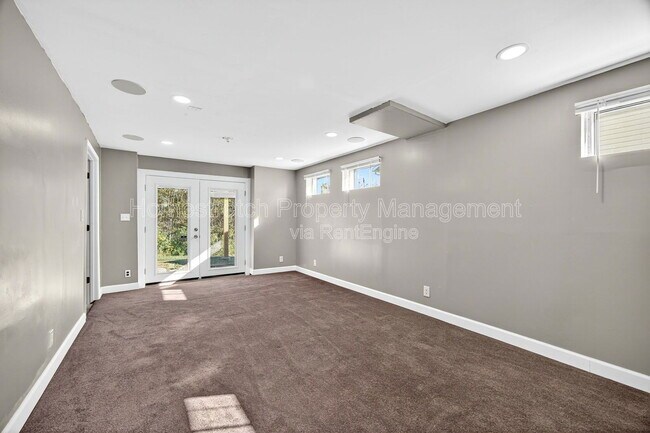 Building Photo - 820 Whisper Creek Ct