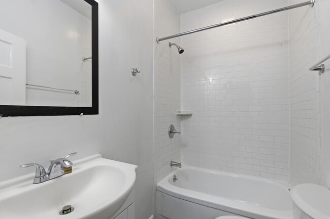 Building Photo - 5414 Belair Rd