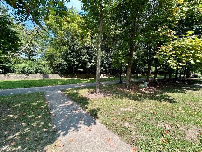 Building Photo - 3078 Armory Dr