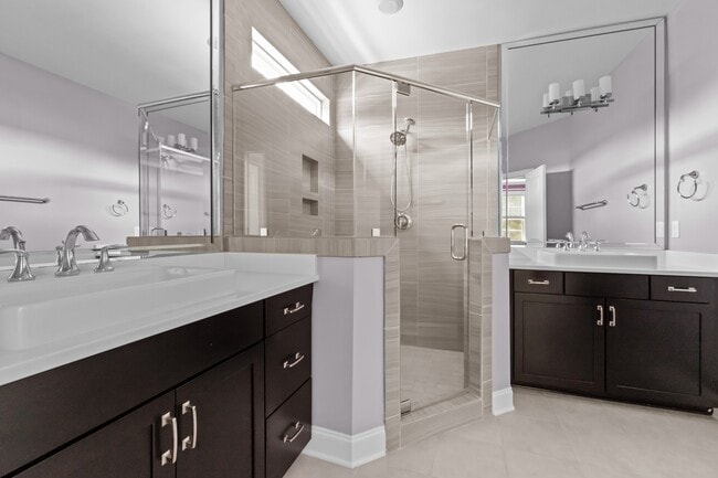 Building Photo - 3102 Rushworth Dr