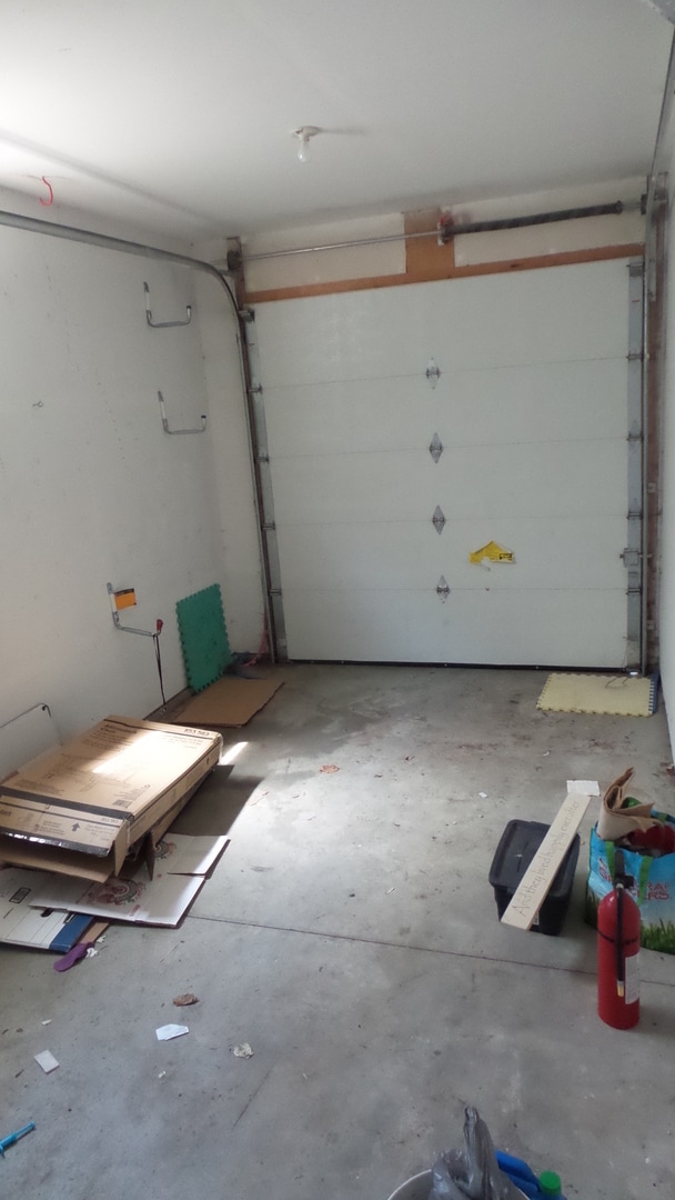 Building Photo - Townhouse for Rent Downtown Hood River