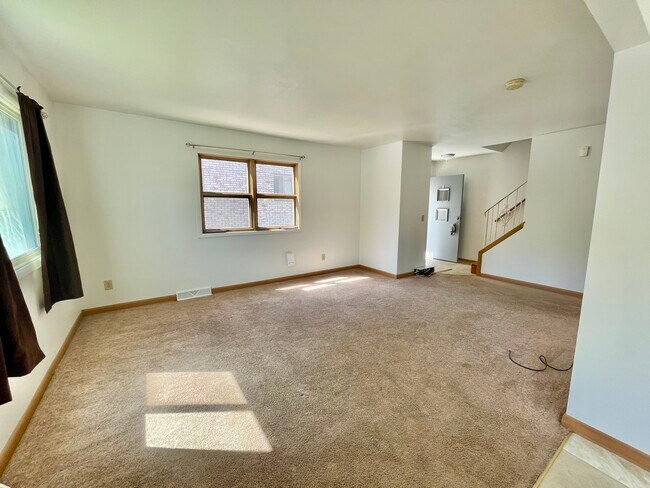 Building Photo - 4527 12th Ave