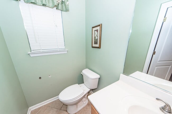 Building Photo - 5 Bedroom 2.5 Bath Home in Indigo Fields - North Charleston