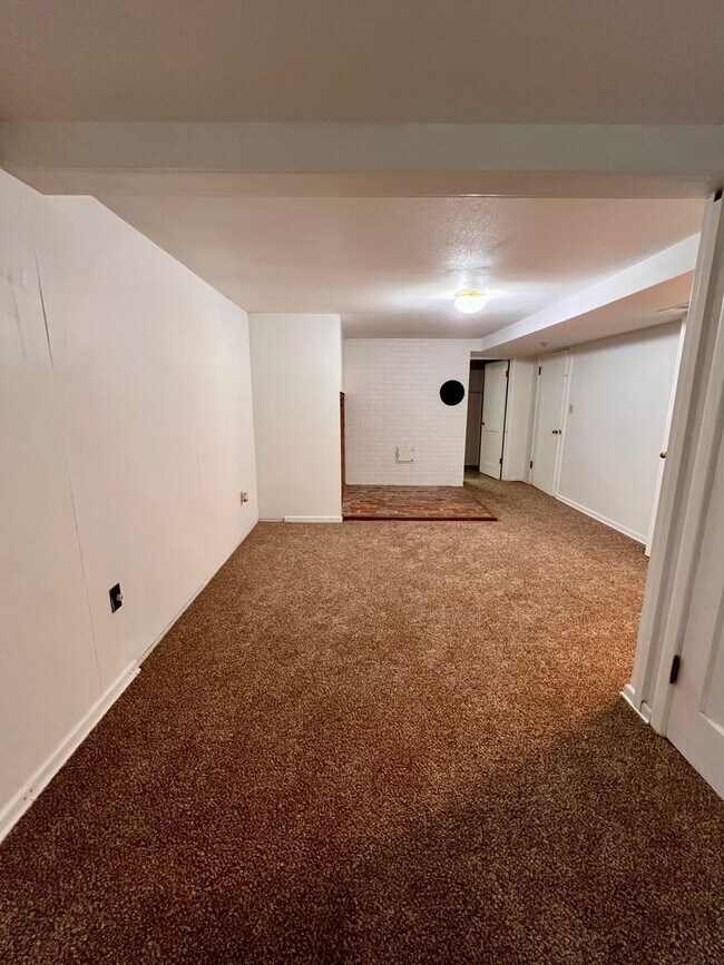 Building Photo - Non-Refundable & Security Deposit Total: $...
