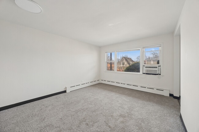 Building Photo - 1211 Homestead Rd