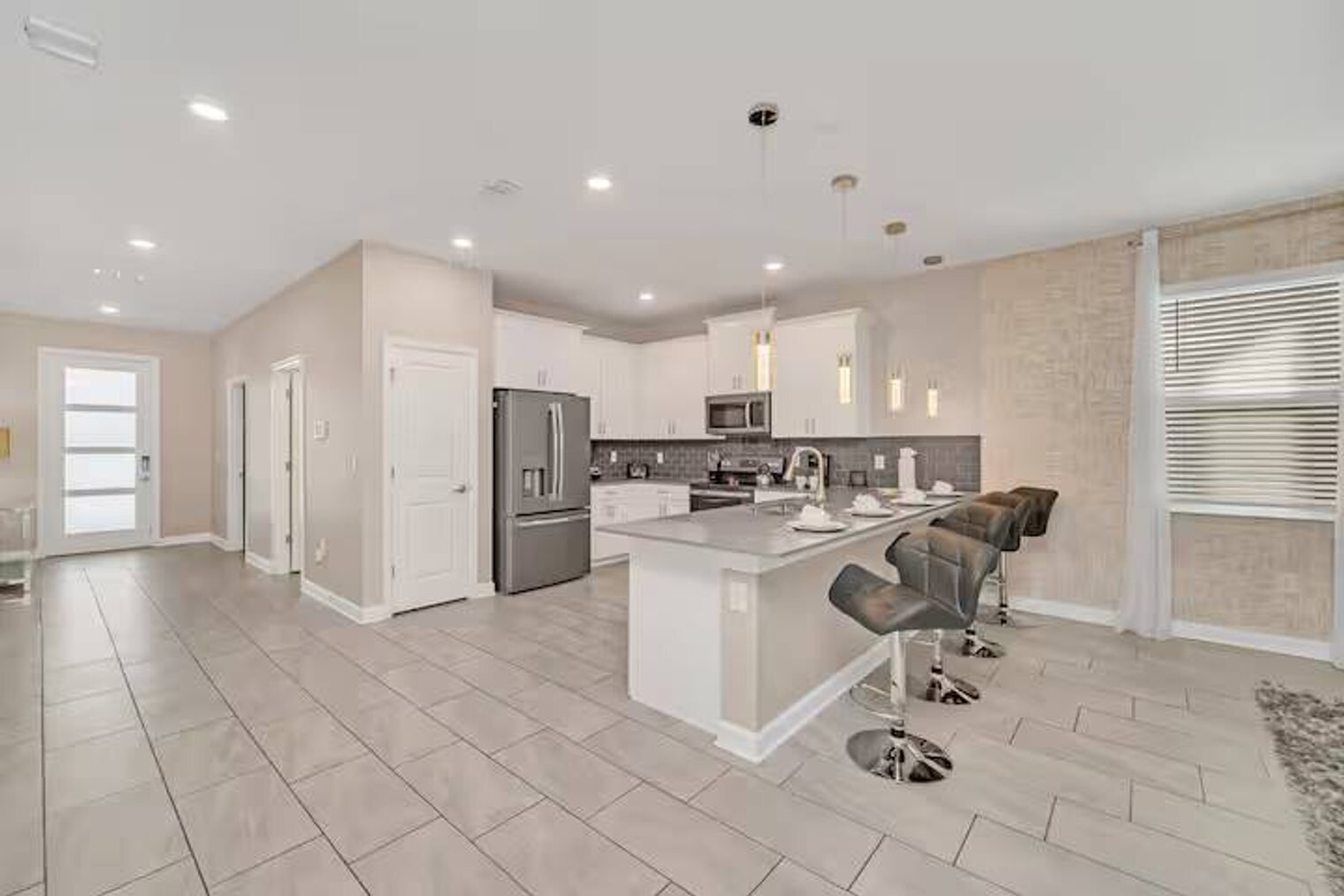 Building Photo - 730 Drop Shot Dr