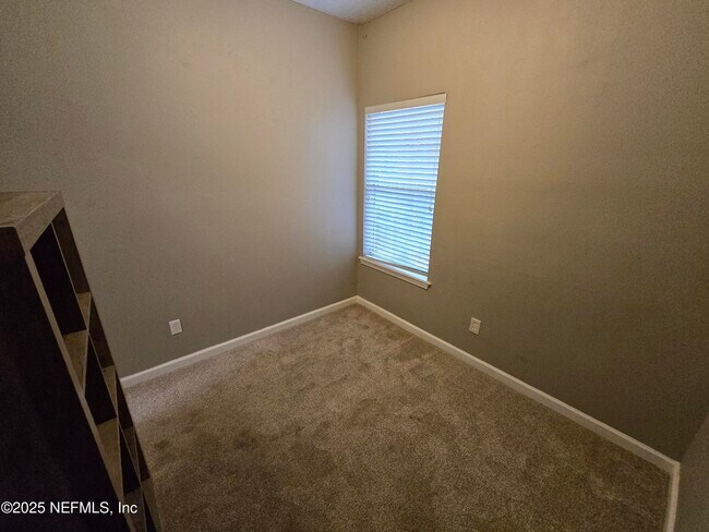 Building Photo - 575 Oakleaf Plantation Pkwy