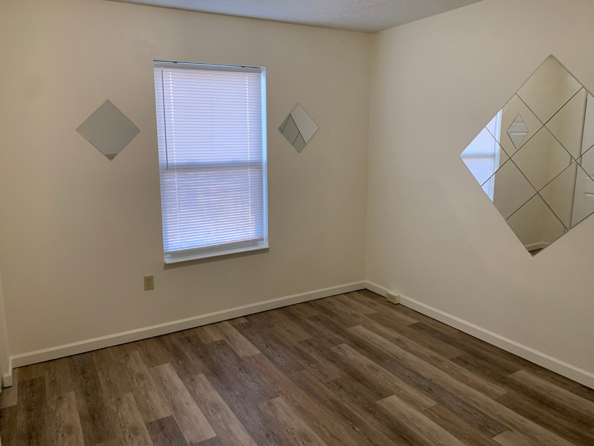 2nd BR - 137 mountain drive