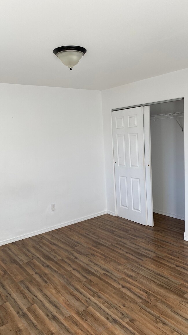 Building Photo - 1343 S Monroe St