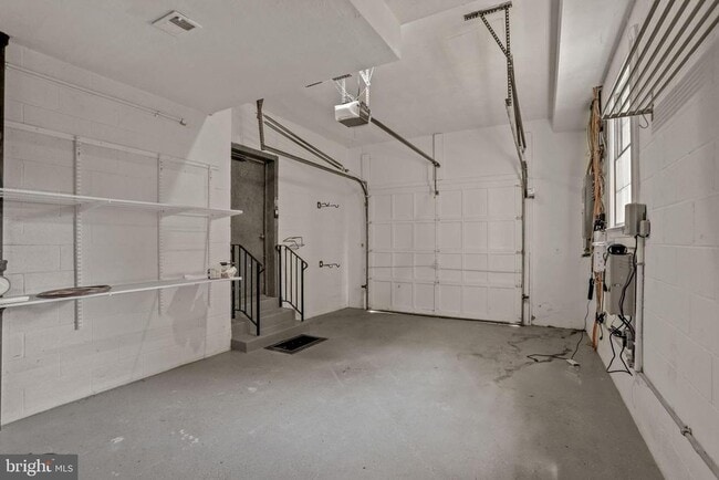 Building Photo - 4925 Weaver Terrace NW