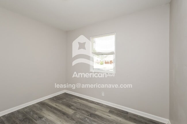 Building Photo - 1485 Wichita Dr S