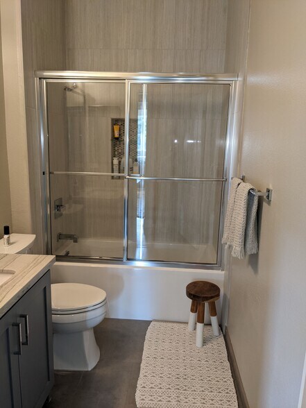 Building Photo - 3544 Caminito El Rincon