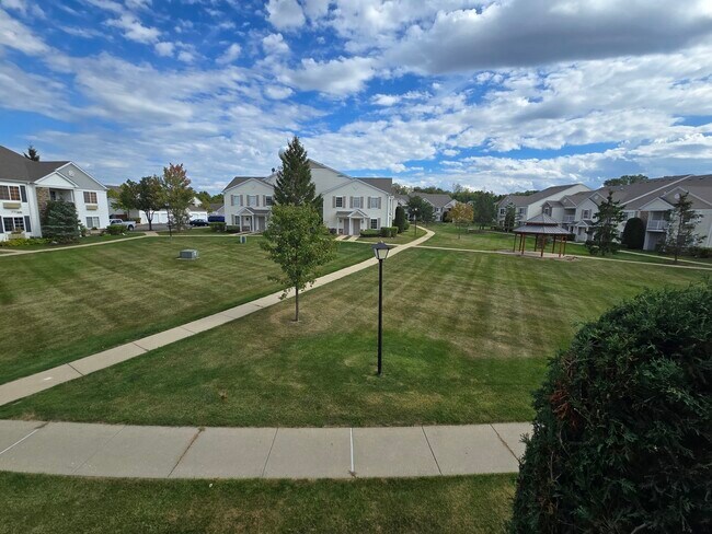 Primary Photo - 1531 Silverstone Dr