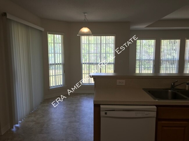 Building Photo - 2642 Hidden Creek Dr