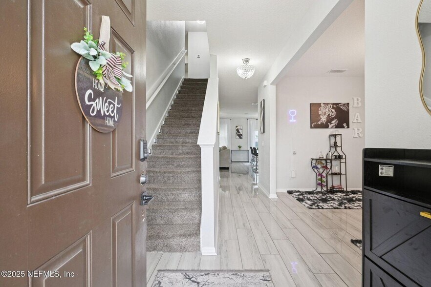 Building Photo - 6787 Sandle Dr