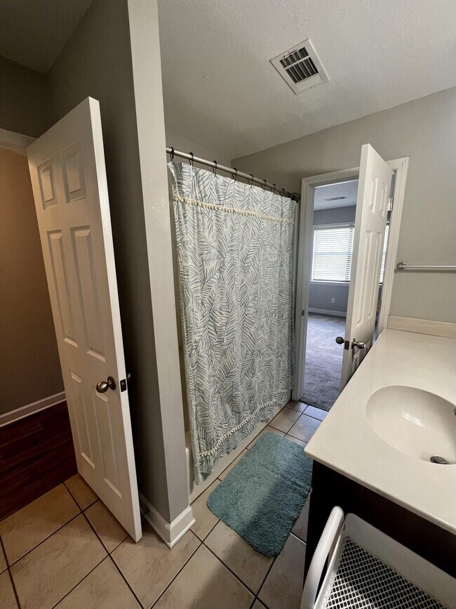 Building Photo - 3604 Leslie Ann Dr