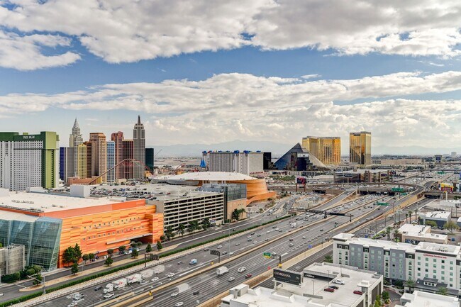 Building Photo - Panorama Towers 1