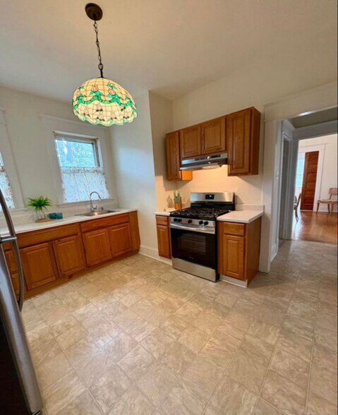 Primary Photo - 1 Magnolia Terrace