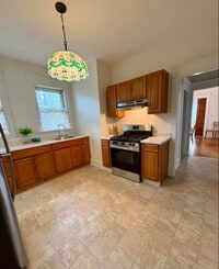 Building Photo - 1 Magnolia Terrace