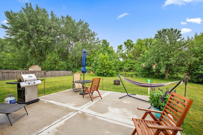 Building Photo - 1661 Cameron Dr