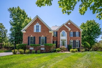 Building Photo - Spacious 5 Bedroom Home in Moseley – $3,800/mo