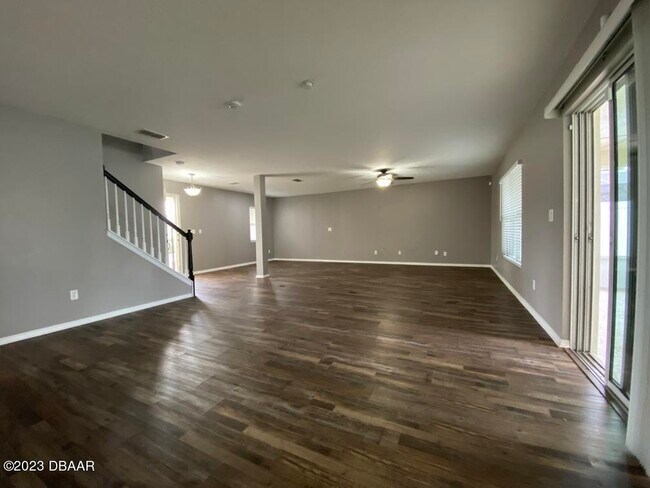 Building Photo - 548 Aeolian Dr