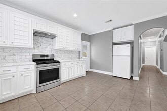 Building Photo - 5902 Cr-675