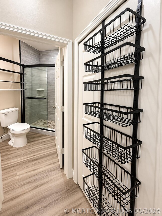 Building Photo - 9847 Perfect Dr