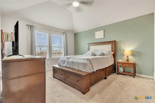 Building Photo - 460 Delta Crst