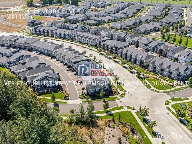 Building Photo - 4156 SE Century Blvd