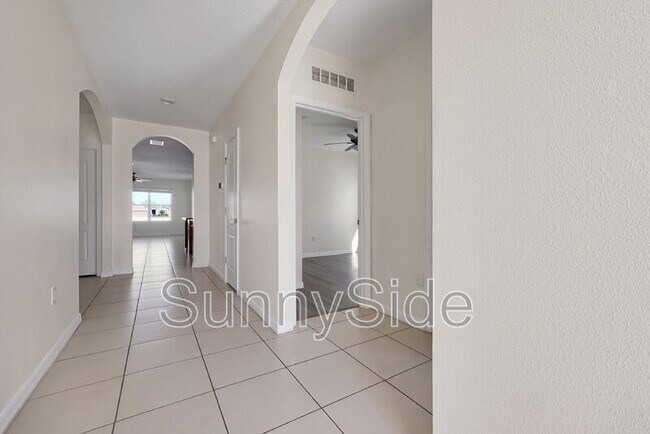 Building Photo - 318 Briar Patch Lp