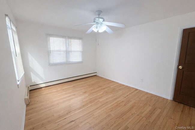 Building Photo - 14 Upland Dr