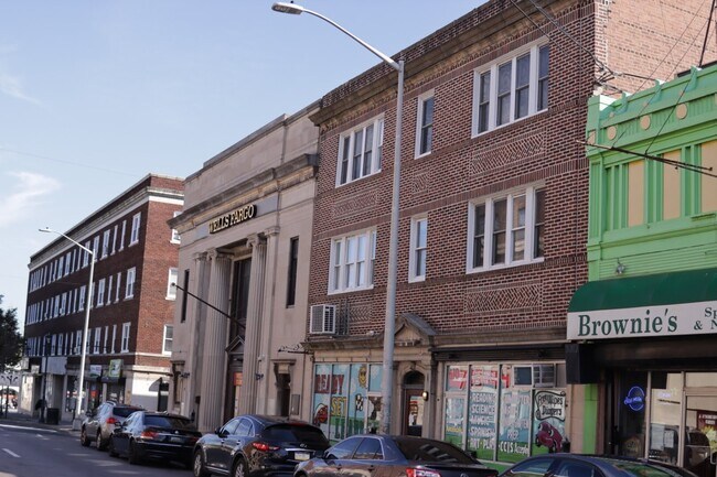 Building Photo - 7325 West Chester Pike