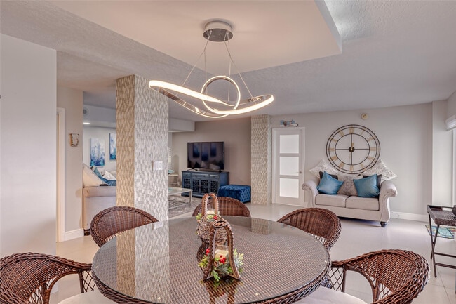 Building Photo - 3900 Galt Ocean Dr