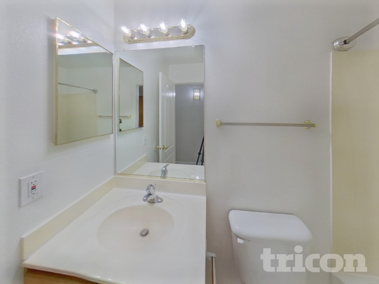 Building Photo - 21854 N Braden Rd