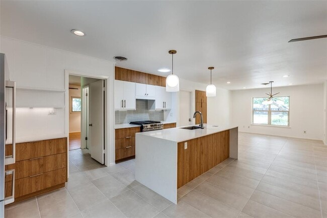 Building Photo - 1903 Boxwood Ct